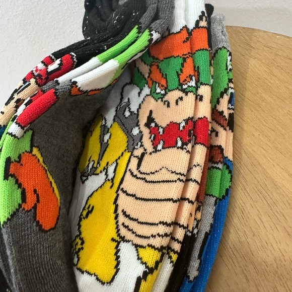 NWT Super Mario Ankle Socks 5 Pairs Mario, Yoshi, Bowser etc (L)Shoe Size 4-10 - Picture 7 of 12